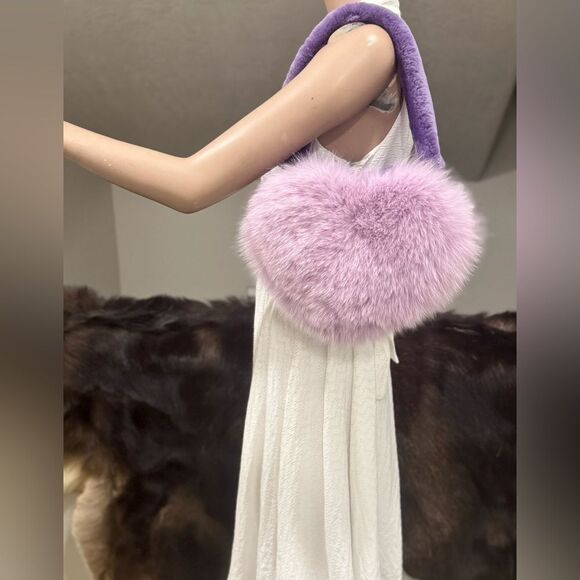 One of a kind! Premium Real Fox Fur Heart Shaped Bag & 2 Straps & Fur Ball Charm - Picture 4 of 17